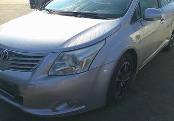 Toyota Avensis 262.000 km 2.999 &euro; Neddemin 17039