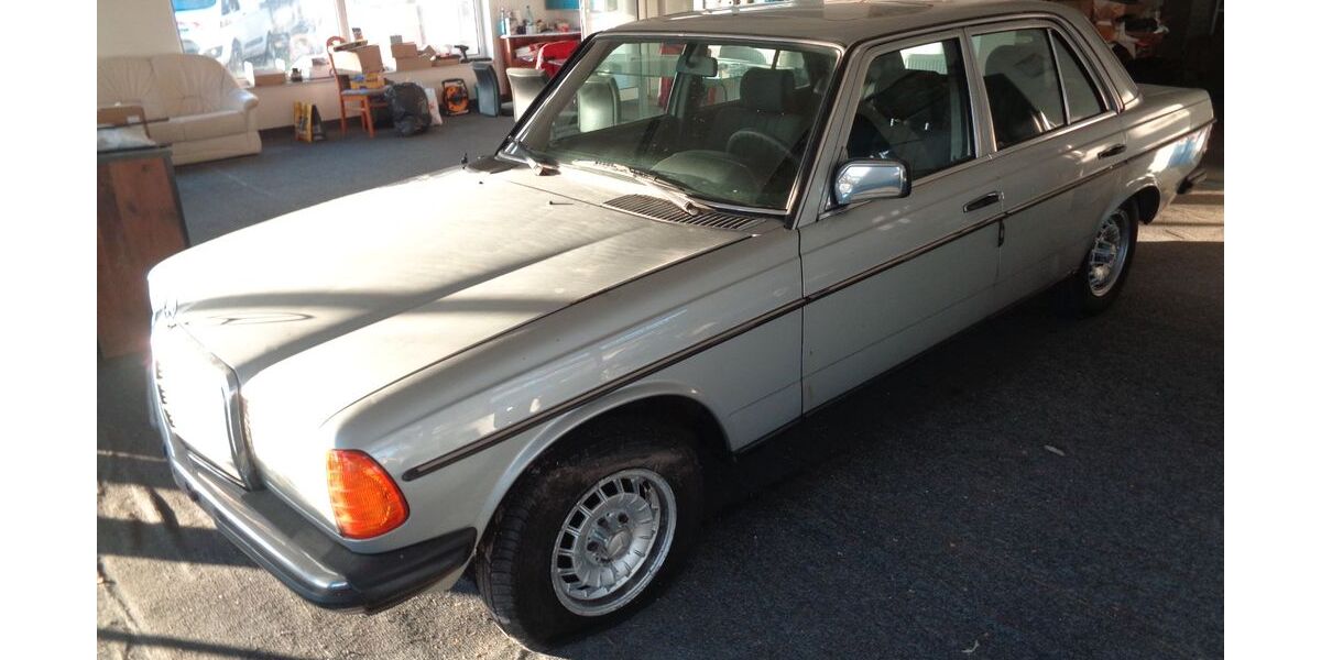 Mercedes-Benz E 300 300.000 km 5.995 &euro; Neubrandenburg OT Küssow 17036