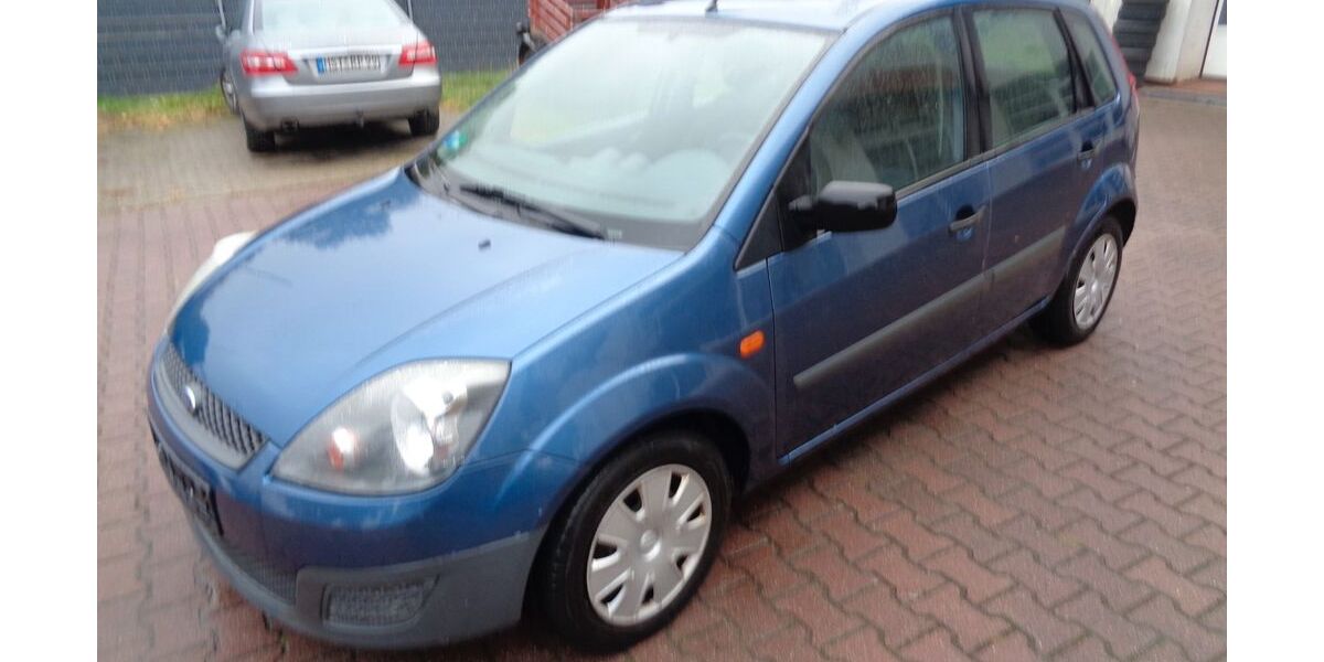 Ford Fiesta 140.000 km 1.995 &euro; Neubrandenburg OT Küssow 17036