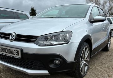 VW Polo 73.251 km 8.990 &euro; Möllenhagen 17219