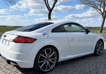 Audi TT 107.500 km 25.500 &euro; Wulkenzin 17039
