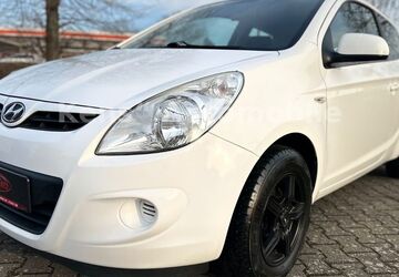 Hyundai i20 126.969 km 3.349 &euro; Neubrandenburg 17034