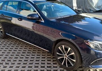 Mercedes-Benz E 200 282.000 km 14.490 &euro; Staven OT Rossow 17039