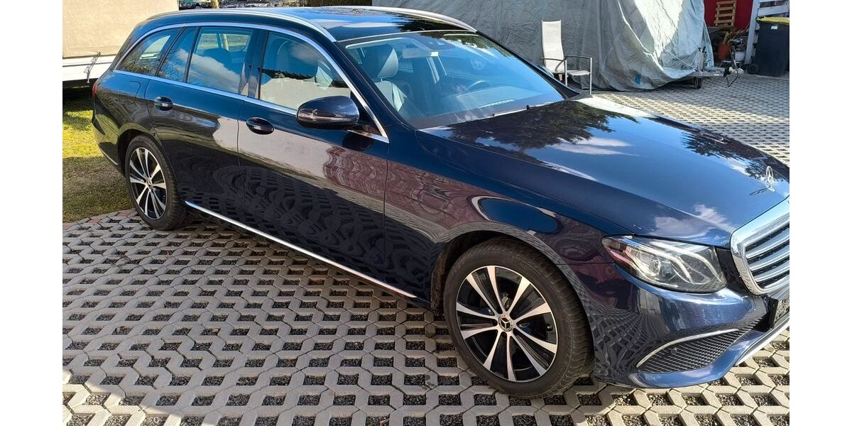 Mercedes-Benz E 200 282.000 km 14.490 &euro; Staven OT Rossow 17039