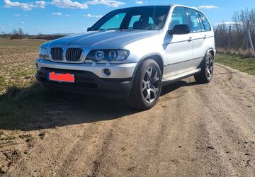 BMW X5 330.876 km 6.050 &euro; Neverin 17039