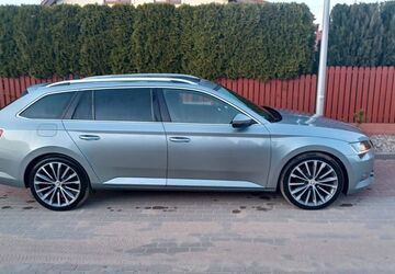 Skoda Superb 153.200 km 13.999 &euro; Neubrandenburg 17033