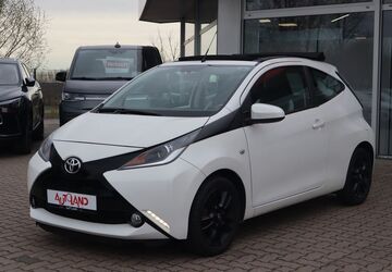 Toyota Aygo (X) 77.576 km 9.990 &euro; Neubrandenburg 17036
