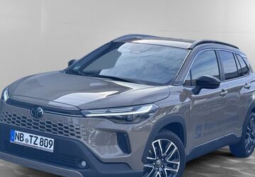 Toyota Corolla Cross 3.800 km 37.970 &euro; Neubrandenburg 17034