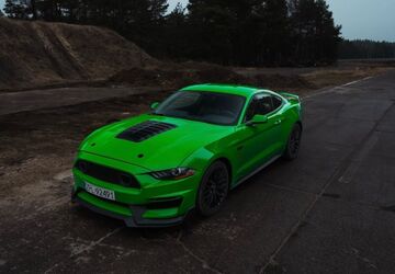 Ford Mustang 130.000 km 30.200 &euro; Neustrelitz 17235