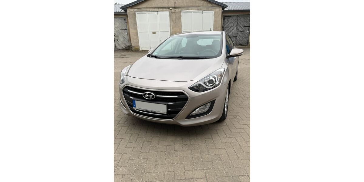 Hyundai i30 94.400 km 8.899 &euro; Neubrandenburg 17034