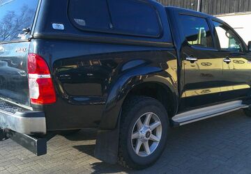 Toyota Hilux 222.000 km 16.600 &euro; Neddemin 17039