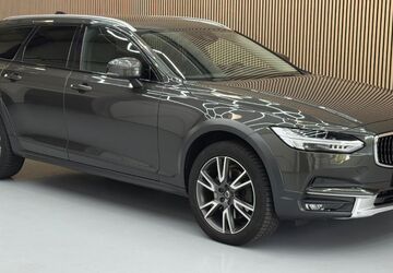 Volvo V90 Cross Country 244.100 km 21.990 &euro; Burg Stargard 17094