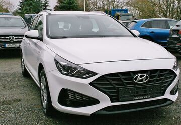 Hyundai i30 97.000 km 11.990 &euro; Sponholz bei Neubrandenburg 17039