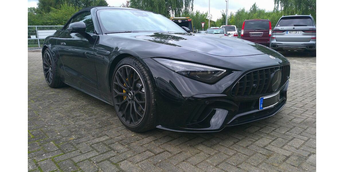 Mercedes-Benz SL 63 AMG 22.000 km 139.999 &euro; Neddemin 17039