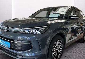 VW Tiguan 10.220 km 41.889 &euro; Neubrandenburg 17034