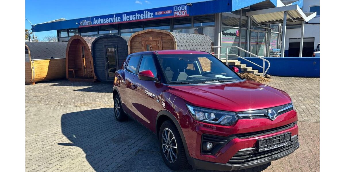 SsangYong Tivoli 33.000 km 13.990 &euro; Neustrelitz 17235