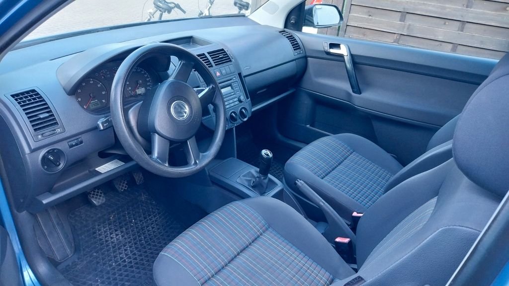VW Polo 107.000 km 3.300 &euro; Neubrandenburg 17033