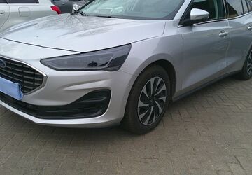 Ford Focus 2.500 km 32.900 &euro; Neddemin 17039